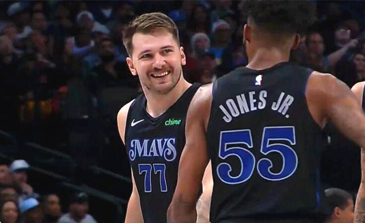 中国龙之队11周年球迷大会圆满举行 共赴山城之约（中国龙之队十一周年球迷盛典圆满收官 相会山城共襄盛举）