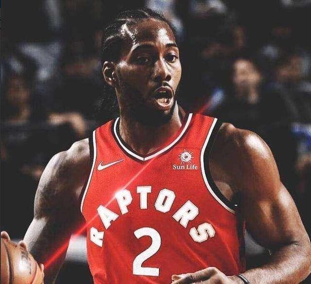 拳怕少壮！火箭小贾阿门联手冲击湖人防线 詹姆斯逐渐力不从心（后浪当道！火箭小贾阿门联手冲击湖人防线，詹姆斯渐显疲态）