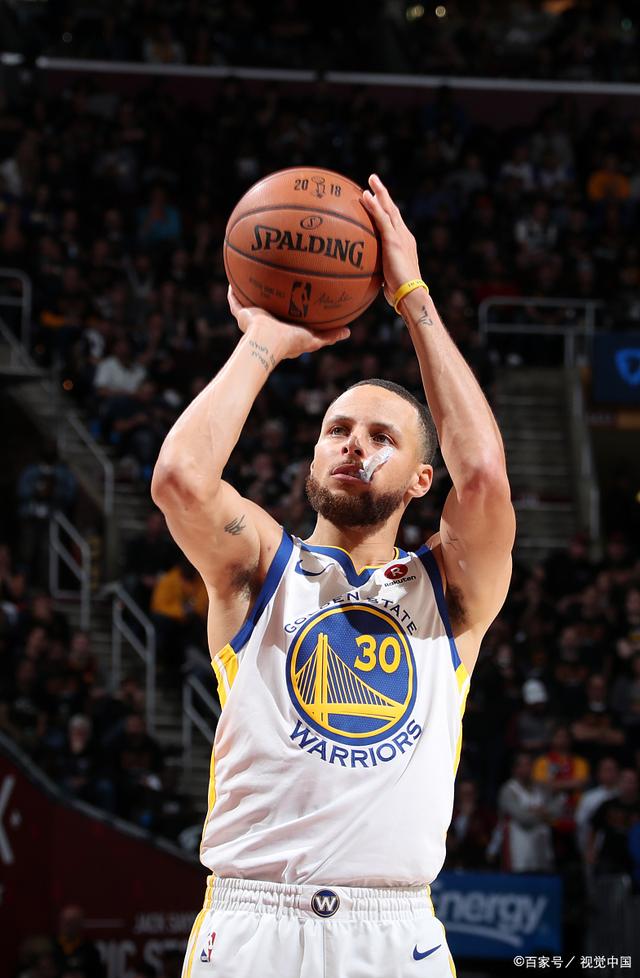 大包大揽！山西外援诺威尔首秀交出30分5篮板3助攻（首秀高光！山西外援诺威尔砍下30分5篮板3助攻）