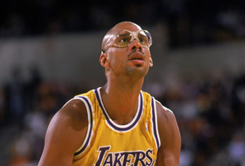 5犯离场却获主帅认可，杨瀚森首次先发4+5+2+，开拓者惨败灰熊（虽5犯被罚下仍获主帅力挺，杨瀚森首次首发交出4+5+2，开拓者惨败于灰熊）