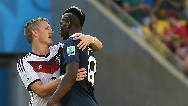 体坛记忆｜狄龙和詹姆斯冲突内容曝光，詹姆斯非常生气，狄龙则说詹姆斯爱假摔（体坛回顾｜狄龙揭秘与詹姆斯矛盾：詹姆斯愤怒不已，狄龙称其爱假摔）