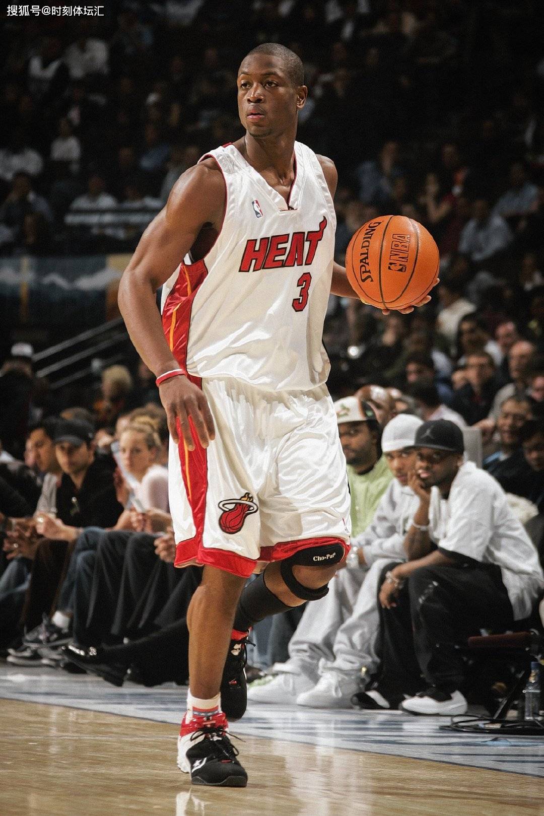 库马约尔杯半决赛：科内利亚诺1-3诺瓦拉、朱婷首发10分无缘决赛（库马约尔杯半决赛：科内利亚诺1-3不敌诺瓦拉，朱婷首发砍10分仍无缘决赛）