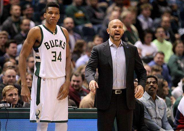 攻防存在感十足！队记：当范德彪进三分时 能解决湖人很多问题（攻守影响力拉满！队记：范德彪三分投开可解湖人诸多难题）