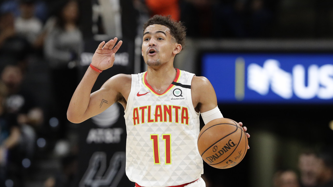 马丁内利：欧冠比赛空间更大，英超有些队喜欢摆大巴所以难踢（马丁内利：欧冠更开放，英超因部分球队摆大巴更难打）