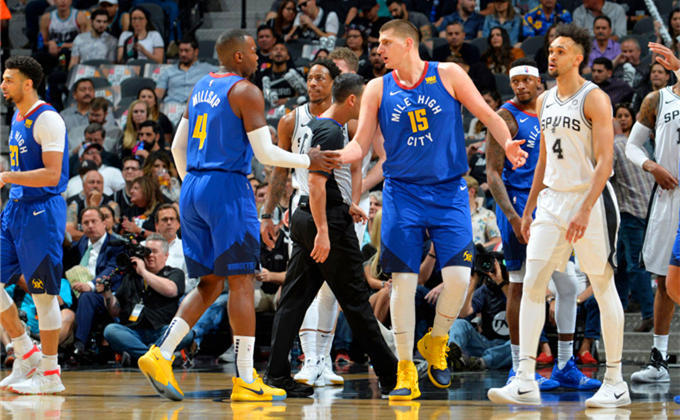 世体：埃里克-加西亚拒绝了巴黎的合同报价，选择留在巴萨（世体：埃里克-加西亚拒签巴黎报价，决定留守巴萨）