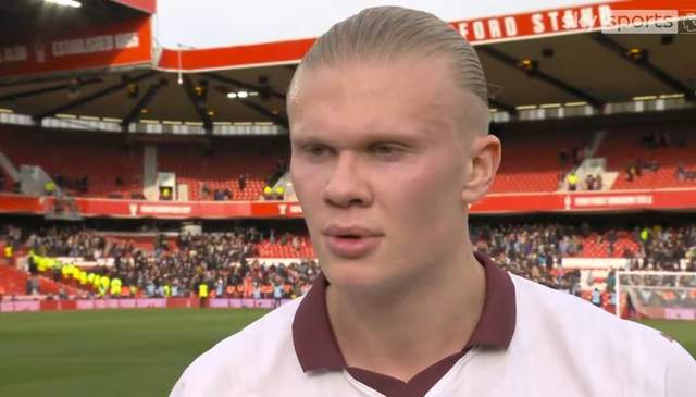 巴萨联赛大名单：什琴斯尼因肠胃炎未能入选，阿劳霍继续缺席（巴萨联赛名单出炉：什琴斯尼因肠胃炎落选，阿劳霍仍缺席）