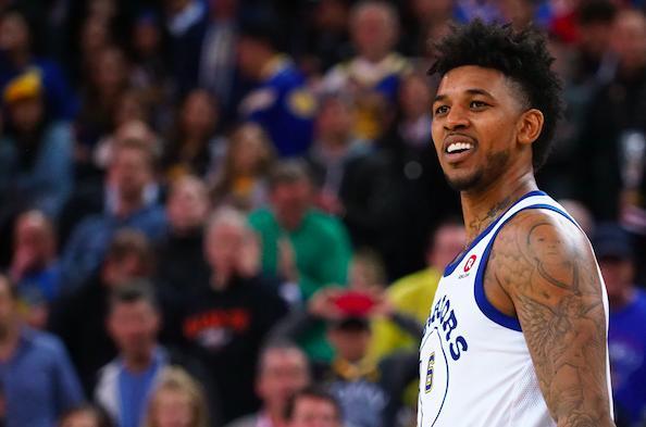 刘健：邵佳一做到了对每个人都公平，下班在路上也要思考问题（刘健称邵佳一一视同仁，下班途中仍不忘思考问题）