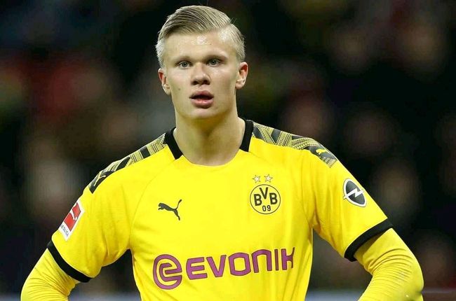 布冯：迈尼昂展现决定性作用，想夺冠的球队必须要有这种门将（布冯盛赞迈尼昂：争冠球队离不开这种决定性门将）