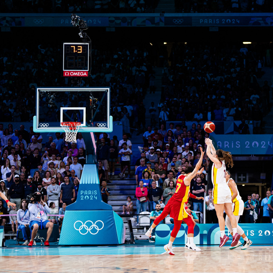 媒体陷入两难选择，CBA潜力赛与赛后新闻发布会同步进行（CBA潜力赛与赛后新闻发布会同一时段举行，媒体左右为难）