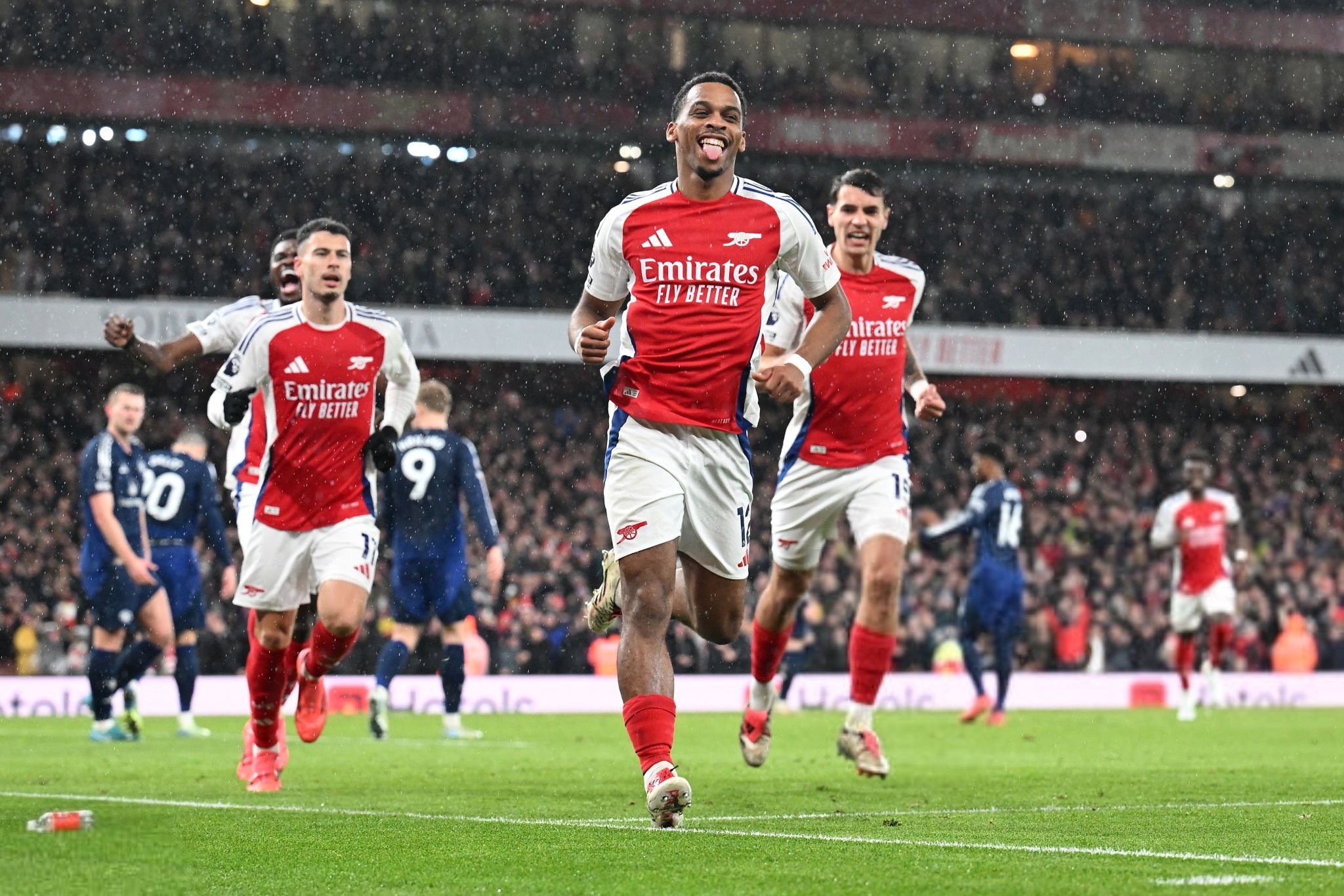 阿莫林：梅努和B费不会缺阵太久，我相信球队能战胜任何对手（阿莫林：梅努、B费伤停不久，我坚信球队能击败任何对手）