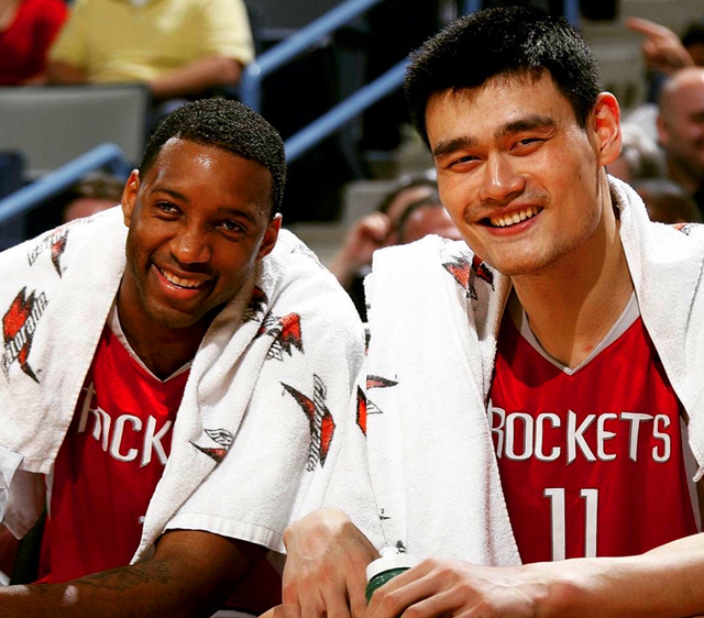 男双首登场，中国队连胜韩国、法国 ｜ 混团世界杯（混团世界杯：男双迎首秀，中国队连克韩国与法国）