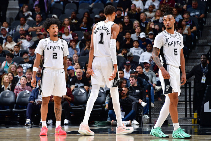 安帅：C罗是我带过职业态度最好的球员之一；米兰的经历非常棒（安切洛蒂：C罗职业素养属我执教顶尖行列；在米兰的经历十分精彩）